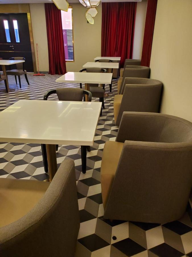 The B Premiere Hotel Доха Екстер'єр фото